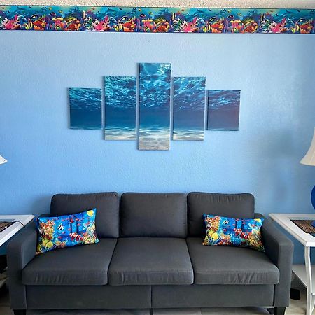 Ocean Breeze - Direct Ocean Front-Pool Is Open Apartment Daytona Beach Exterior photo