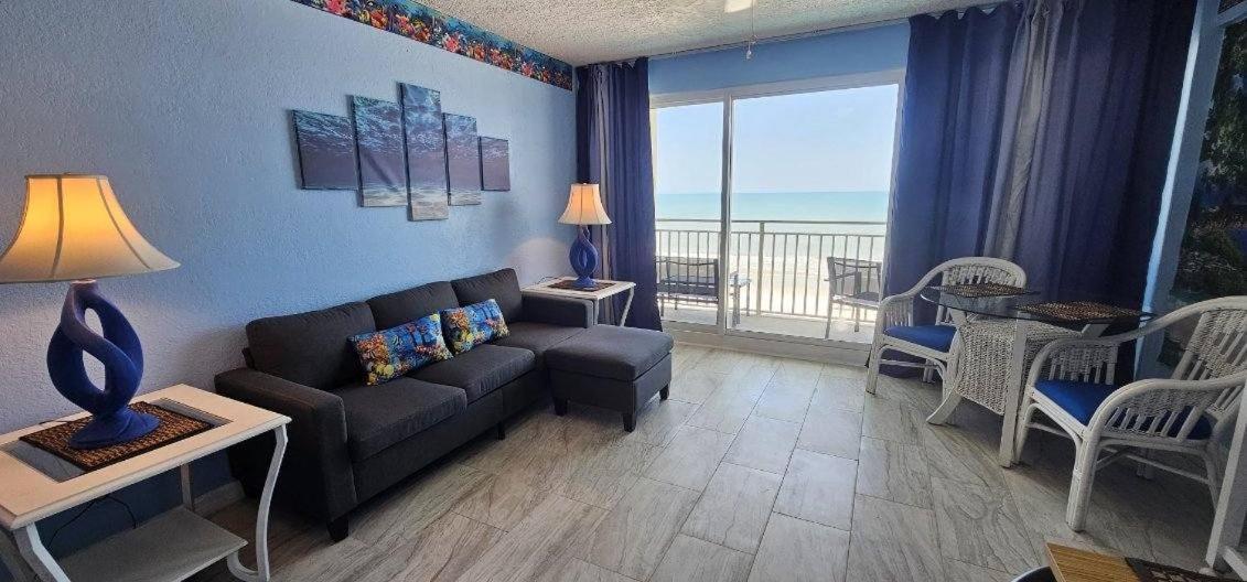 Ocean Breeze - Direct Ocean Front-Pool Is Open Apartment Daytona Beach Exterior photo