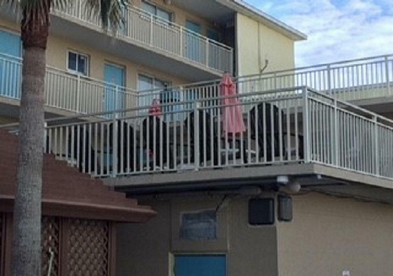Ocean Breeze - Direct Ocean Front-Pool Is Open Apartment Daytona Beach Exterior photo